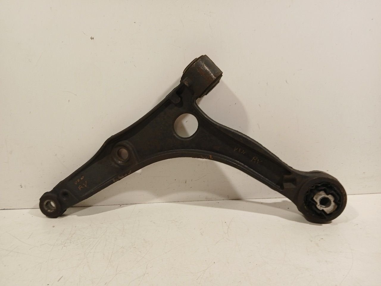 Draagarm rechts voor Peugeot Boxer, Auto-onderdelen, Ophanging en Onderstel, Peugeot, Gebruikt, Herkomst onderdeel bekend, 12 maanden garantie