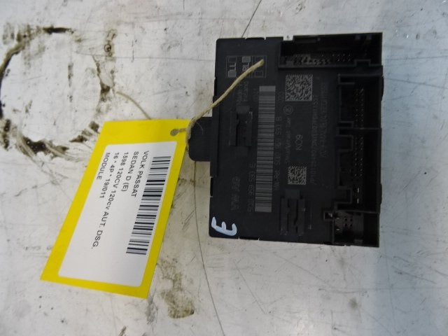UNITE ELECTRONIQUE Volkswagen Passat (3G2) (5Q0959593E), Volkswagen, Volkswagen AG, Utilisé, Kundenbetreuung@volkswagen.de