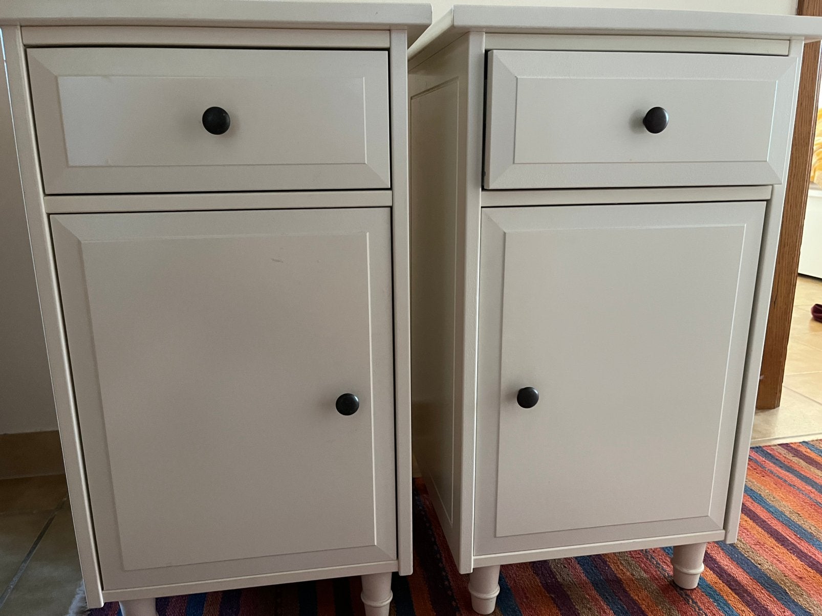 Stevige nachtkastjes hemnes, Ophalen, Gebruikt