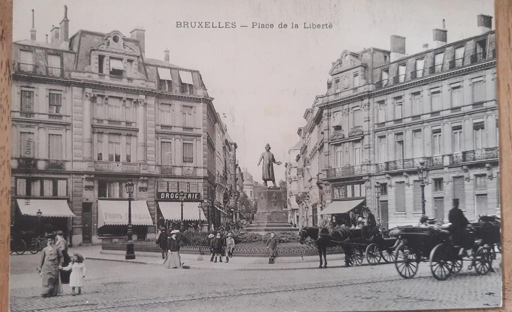 Bruxelles BRUXELLES Place de la LIBERTÉ Place de la Liberté, Enlèvement ou Envoi