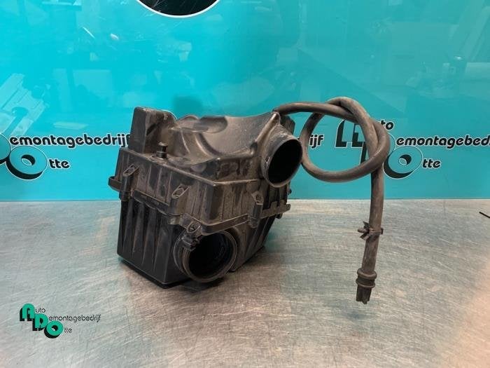 Boîtier filtre à air d'un Opel Corsa (Corsa D 07-), -, Opel, 3 mois de garantie, Utilisé
