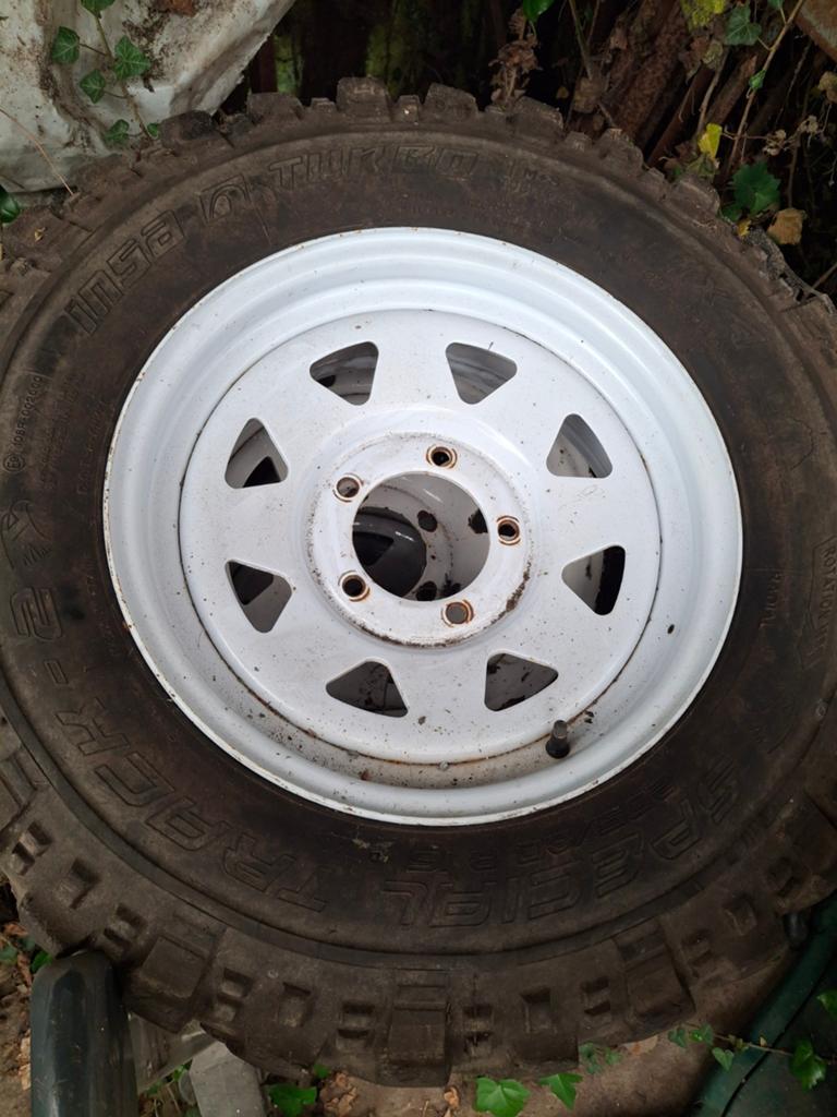 5x jantes 16" suzuki, daihatsu et lada, Autos : Pièces & Accessoires, Pneus & Jantes, Enlèvement, Pneu(s)
