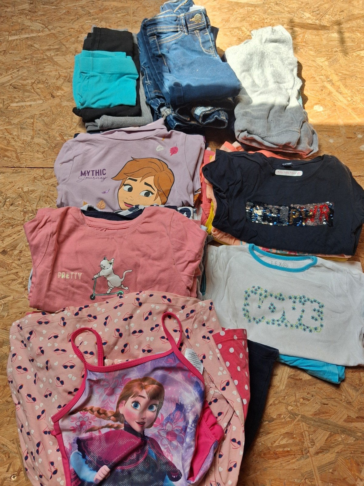 Lot fille 4 ans, Enlèvement ou Envoi