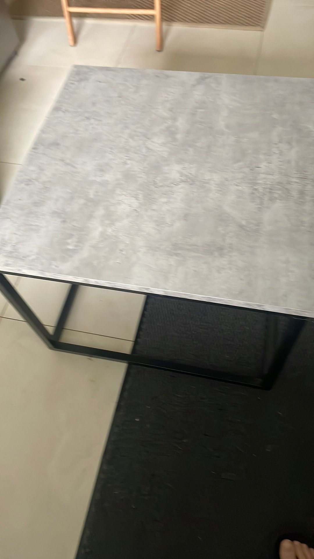 2 table de base ( salon), Enlèvement, Comme neuf