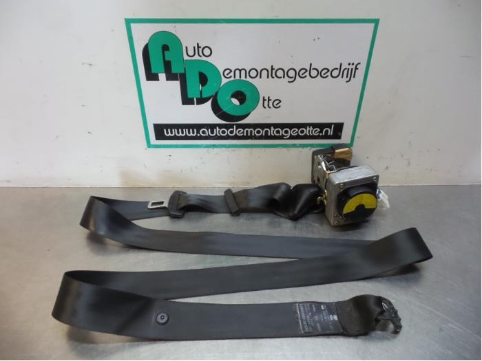 Ceinture de sécurité arrière gauche d'un Volkswagen Passa, Volkswagen, -, 3 mois de garantie, Utilisé