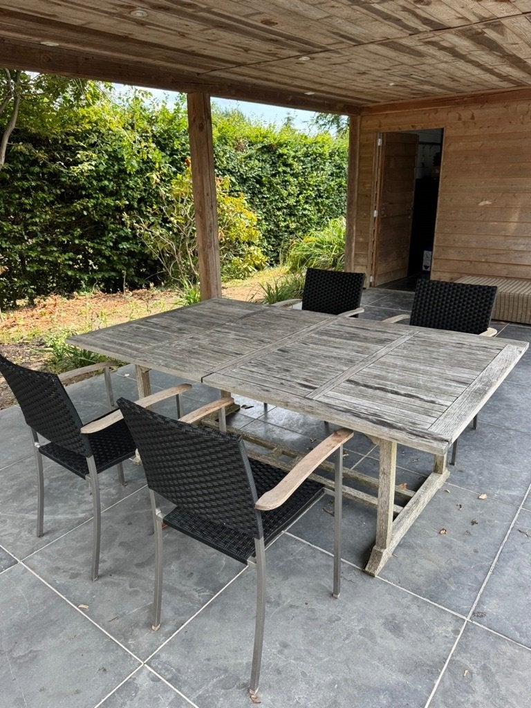 Ensemble table extensible + 12 fauteuils, Table à dinner, Utilisé, Bois, Sets de jardin
