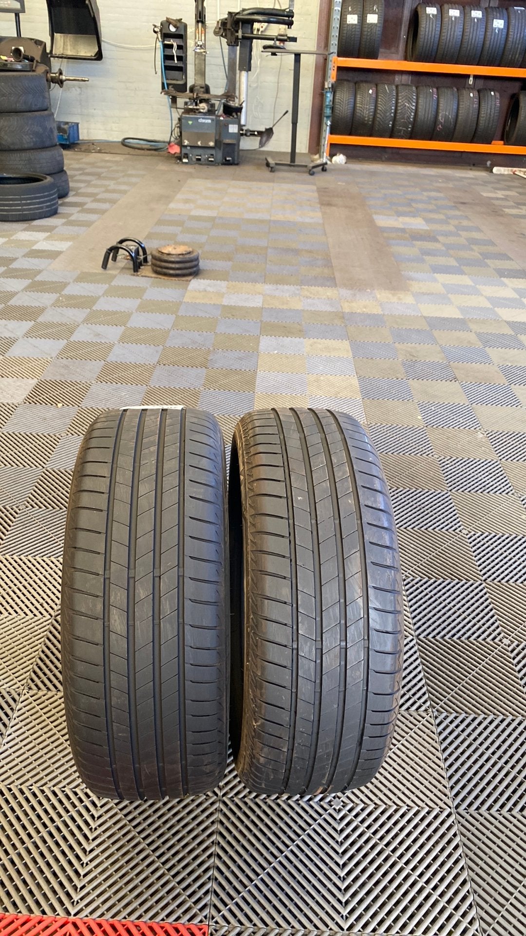 205/55/16-91v bridgestone per stuk met monteren 50 eur, Enlèvement