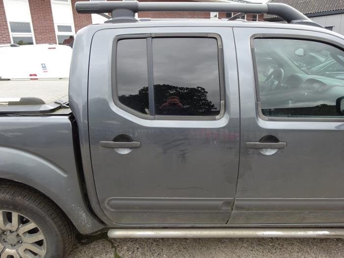 Portière 4portes arrière droite d'un Nissan Navara (KAP), -, 3 mois de garantie, Utilisé, Porte