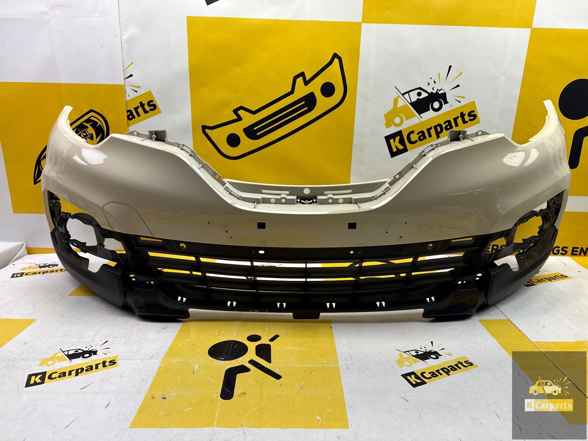 Voorbumper Renault Captur Facelift 2016-2019 620222192R, Renault Group, Gebruikt, Contact.group@renault.com, Bumper