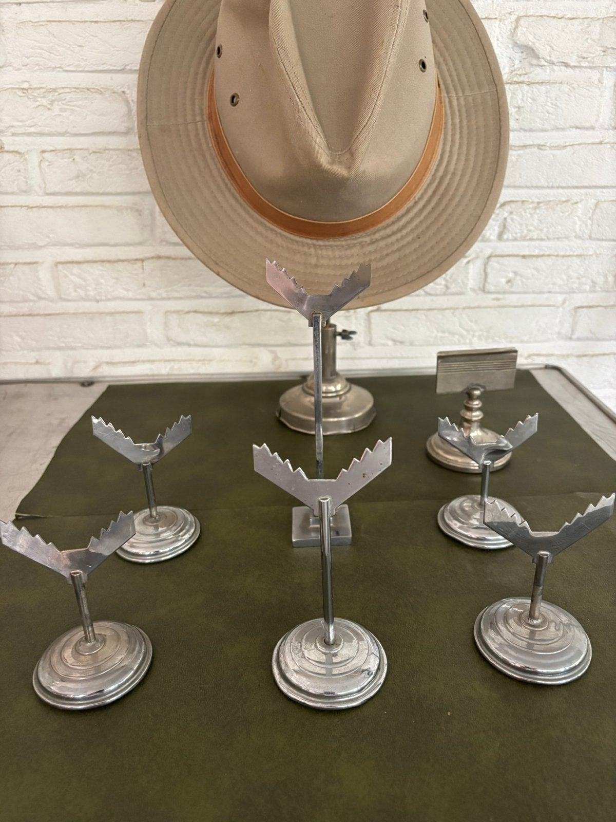 Porte-bijoux vintage, porte-cartes et porte-chapeaux, Enlèvement