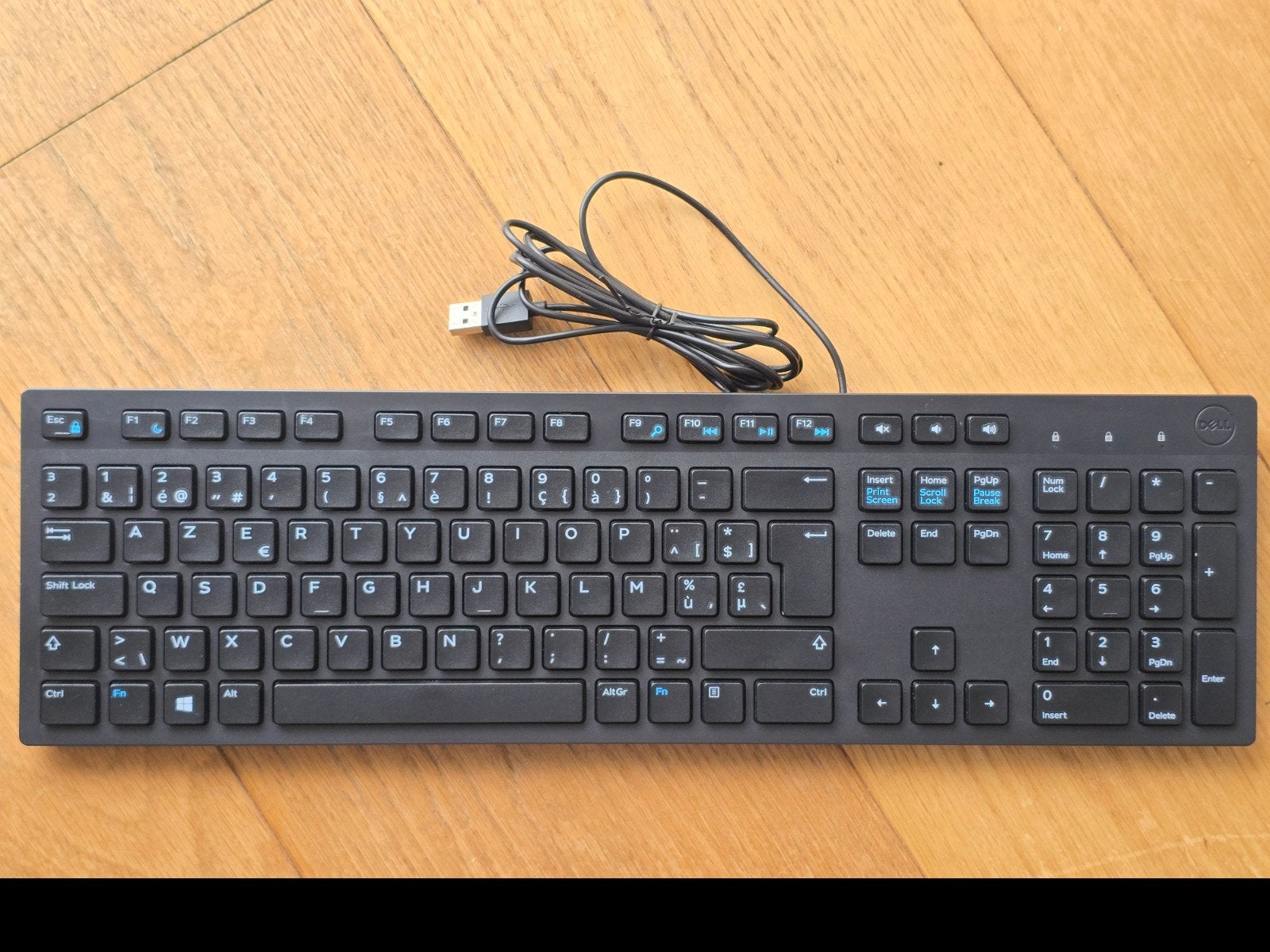 Dell wired USB keyboard (KB216) – Like New, Computers en Software, Azerty, Ophalen of Verzenden, Zo goed als nieuw, Bedraad