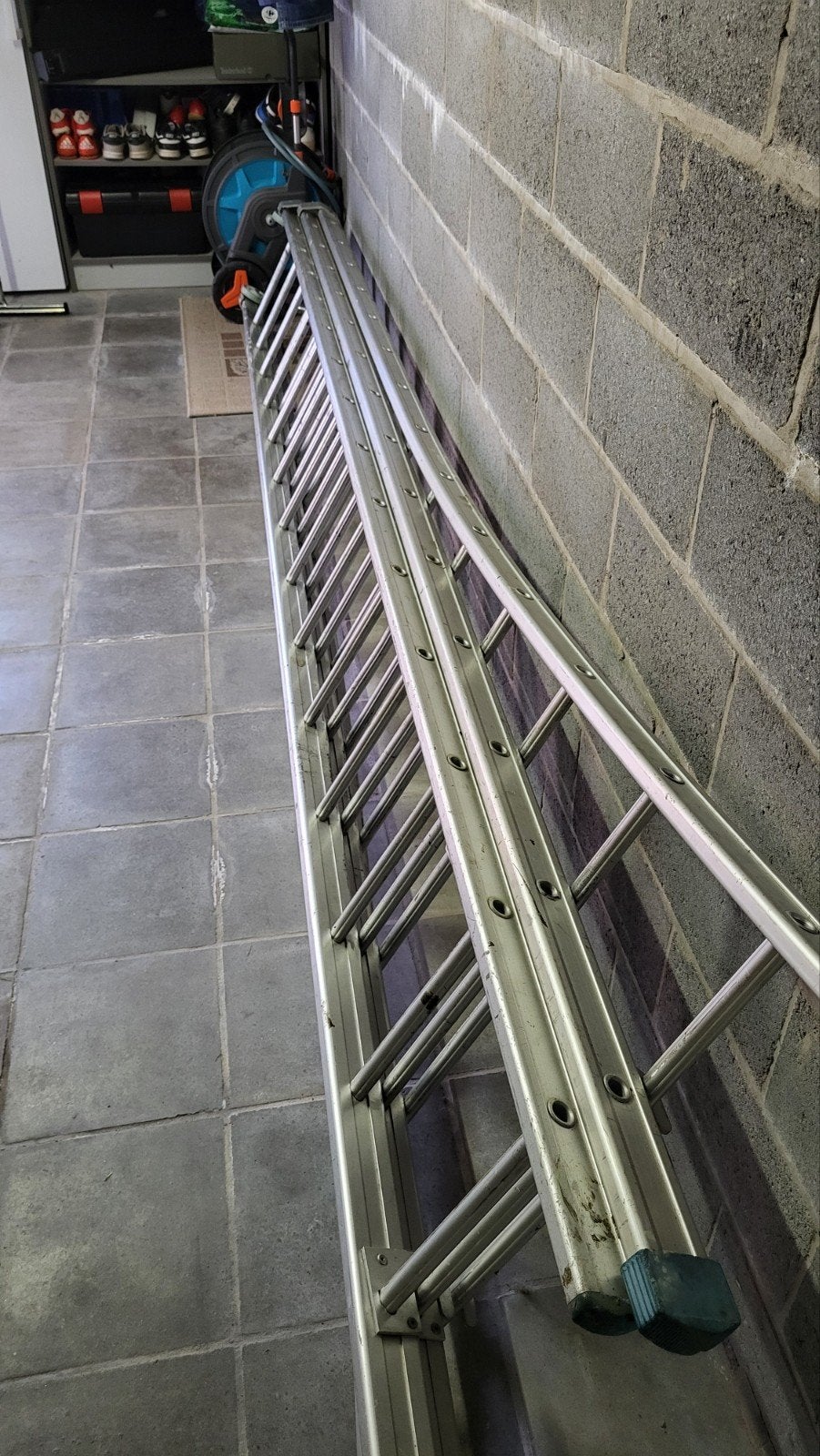 Professionele ladder te koop! 3 x 14 treden, Ophalen