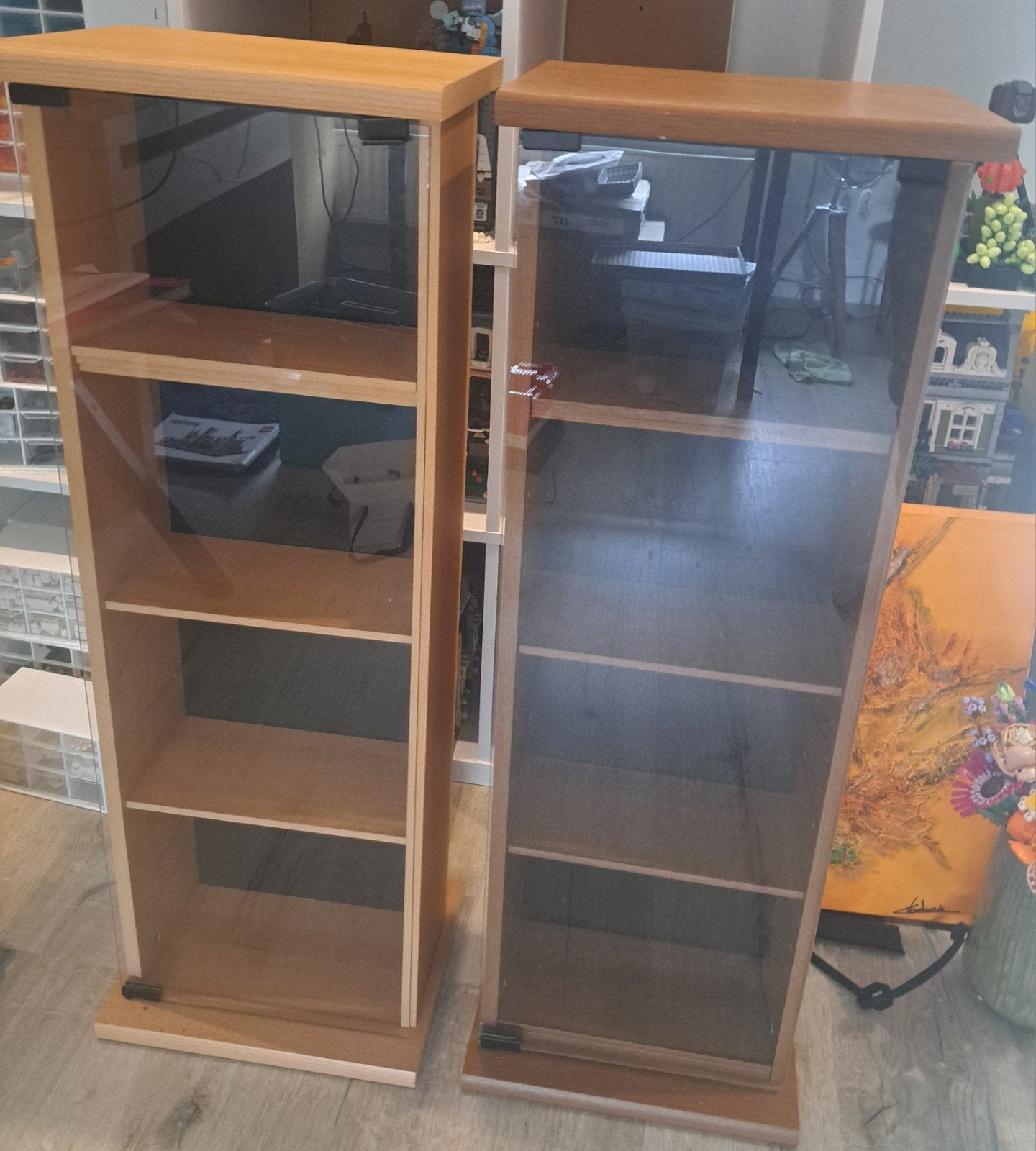 2 dvd/cd kastjes 2 verschillende kleuren, Huis en Inrichting, Ophalen