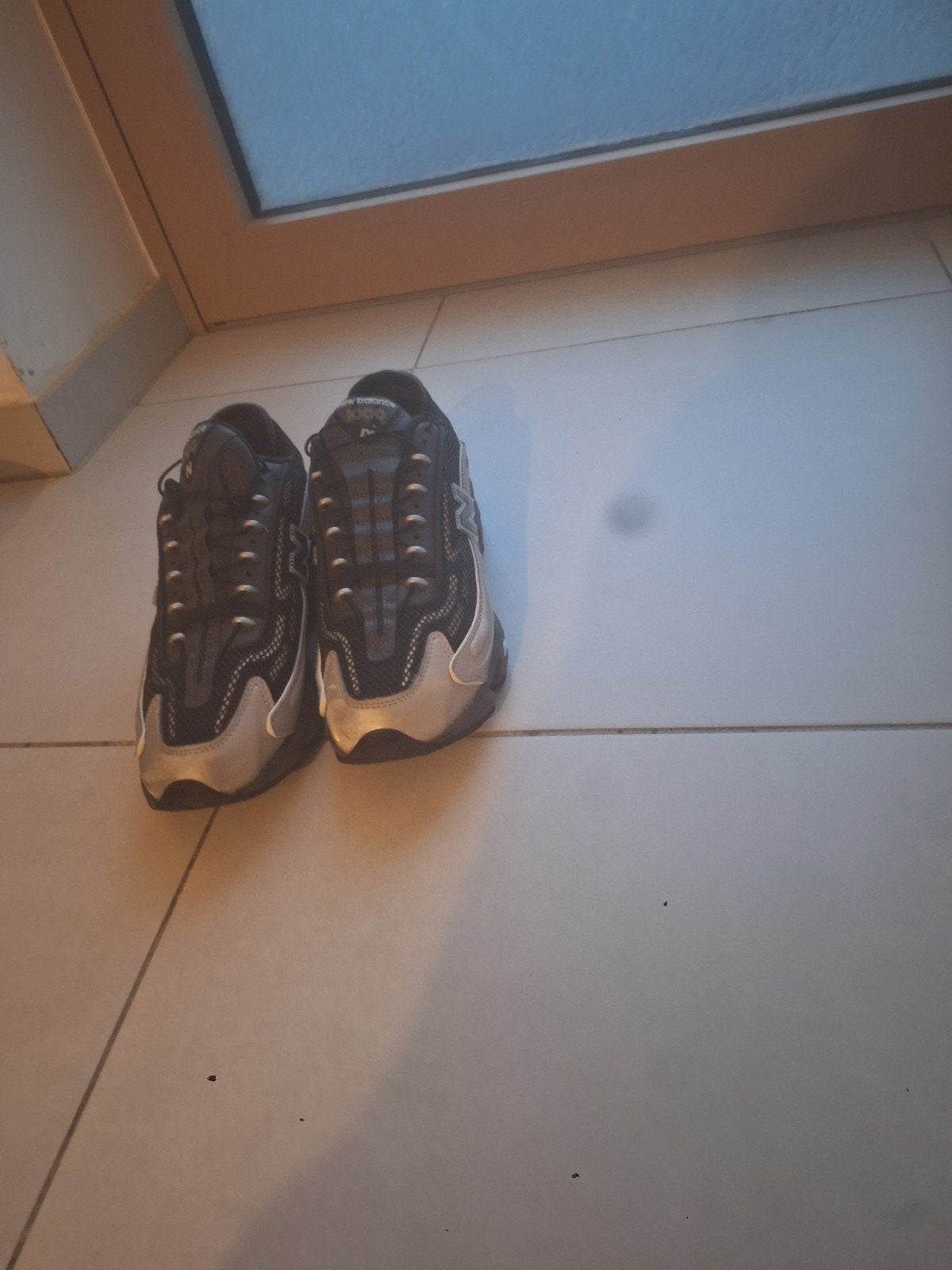 Sneaker unisexe New Balance 1000 taille 42, Enlèvement ou Envoi