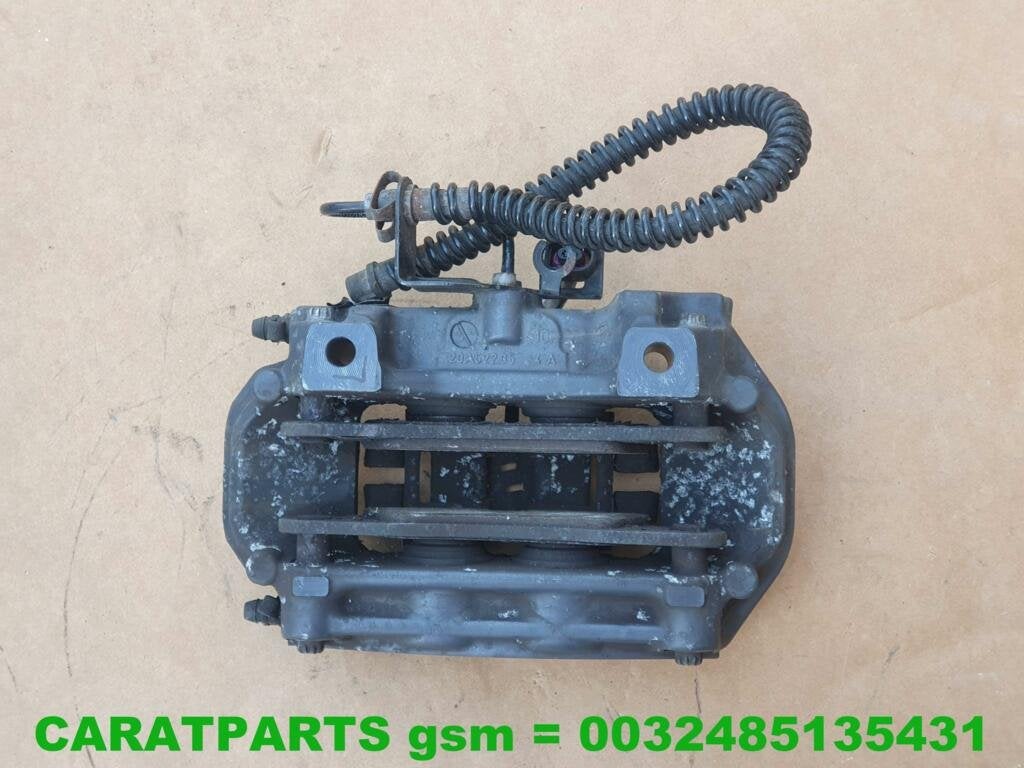 7P0615423 Pommeau arri re Brembo 4 pots touareg cayenne q7, Autos : Pièces & Accessoires, Porscheplatz 1
70435  Stuttgart, DE