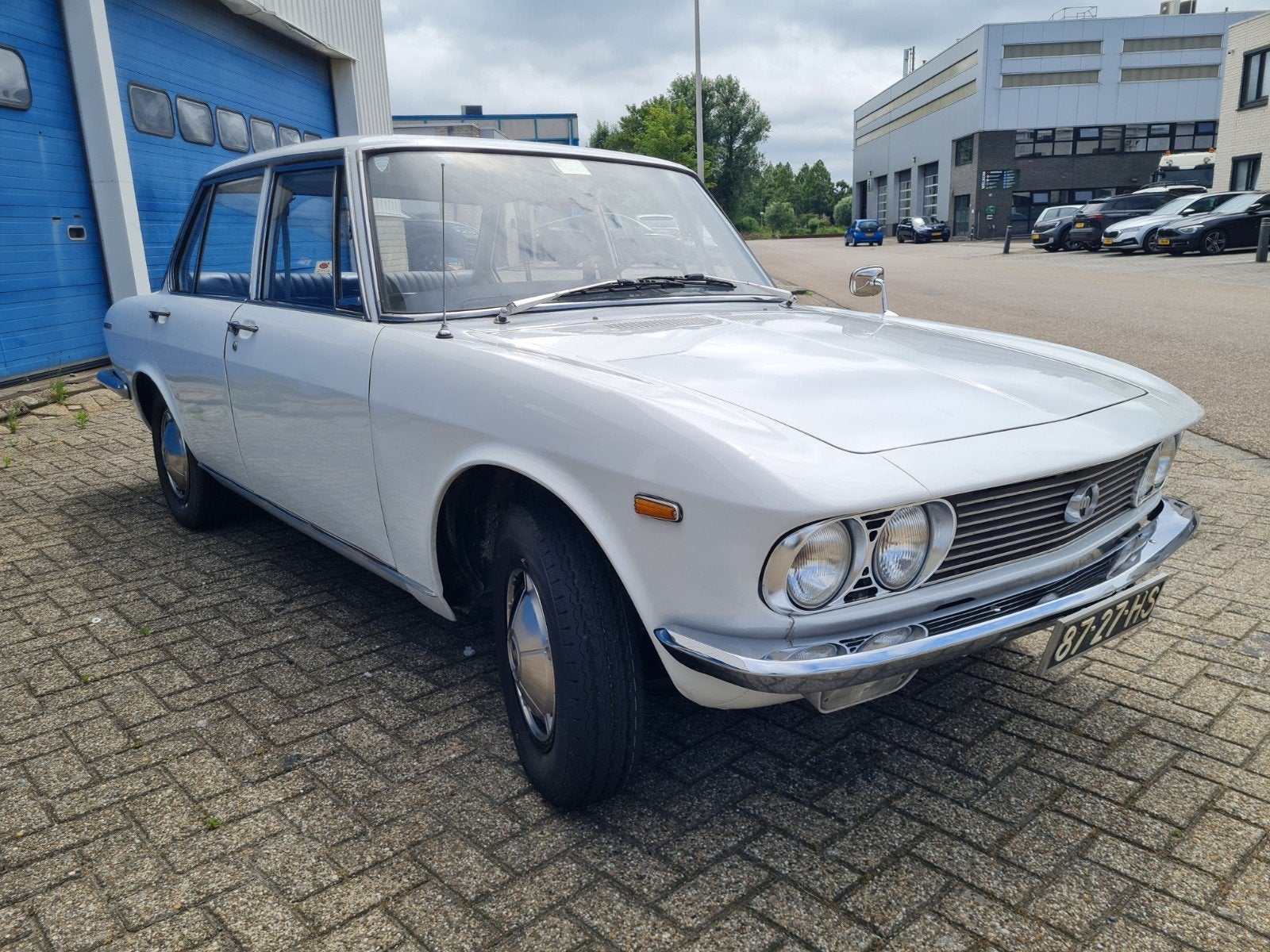 Mazda 1500 - Oldtimer - 1969, foto 2