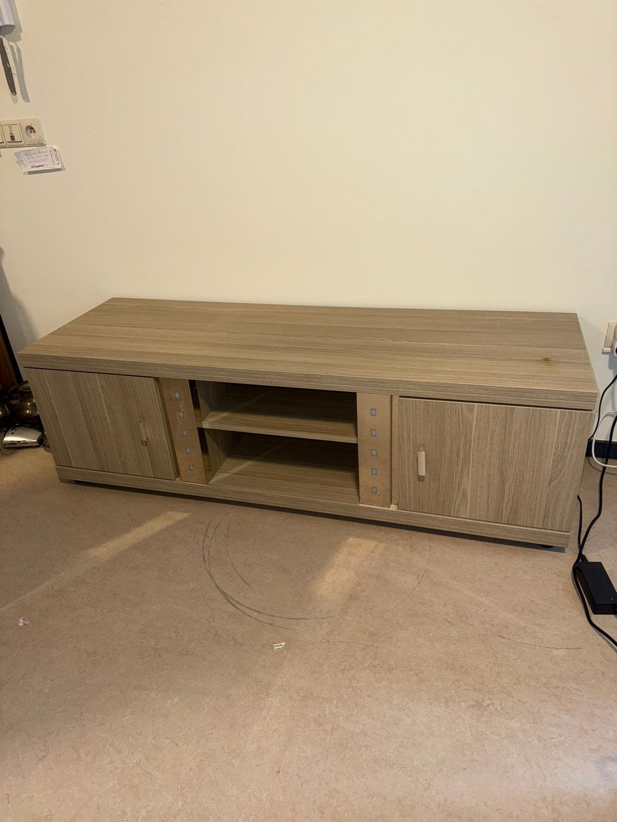 meuble TV et vitrine couleur beige clair, Maison & Meubles, Armoires | Mobilier de télévision, 25 à 50 cm, 100 à 150 cm, Enlèvement