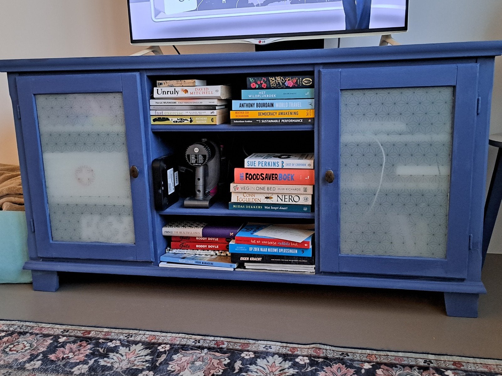 eiken televisiekast, Ophalen