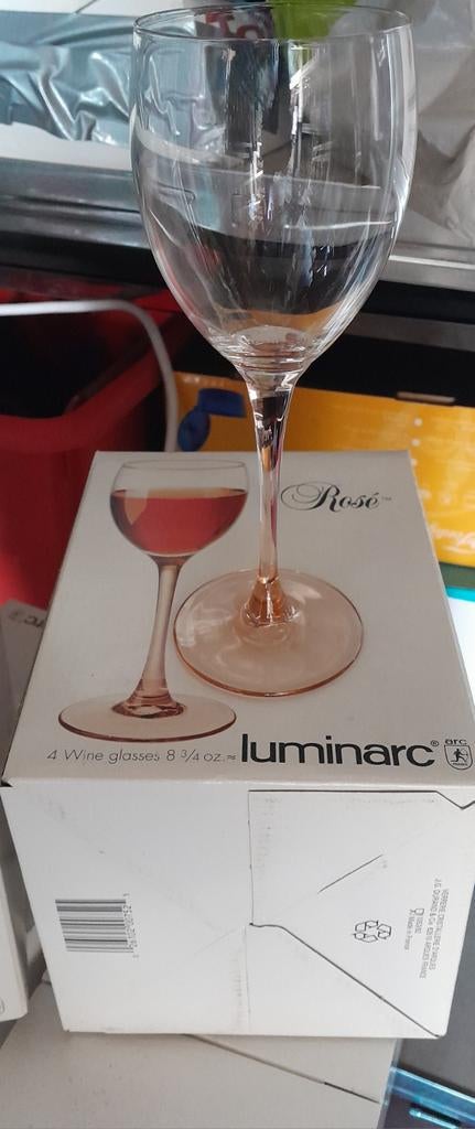 Rosé glazen 24 stuks merk Luminarc, Verzamelen, Ophalen