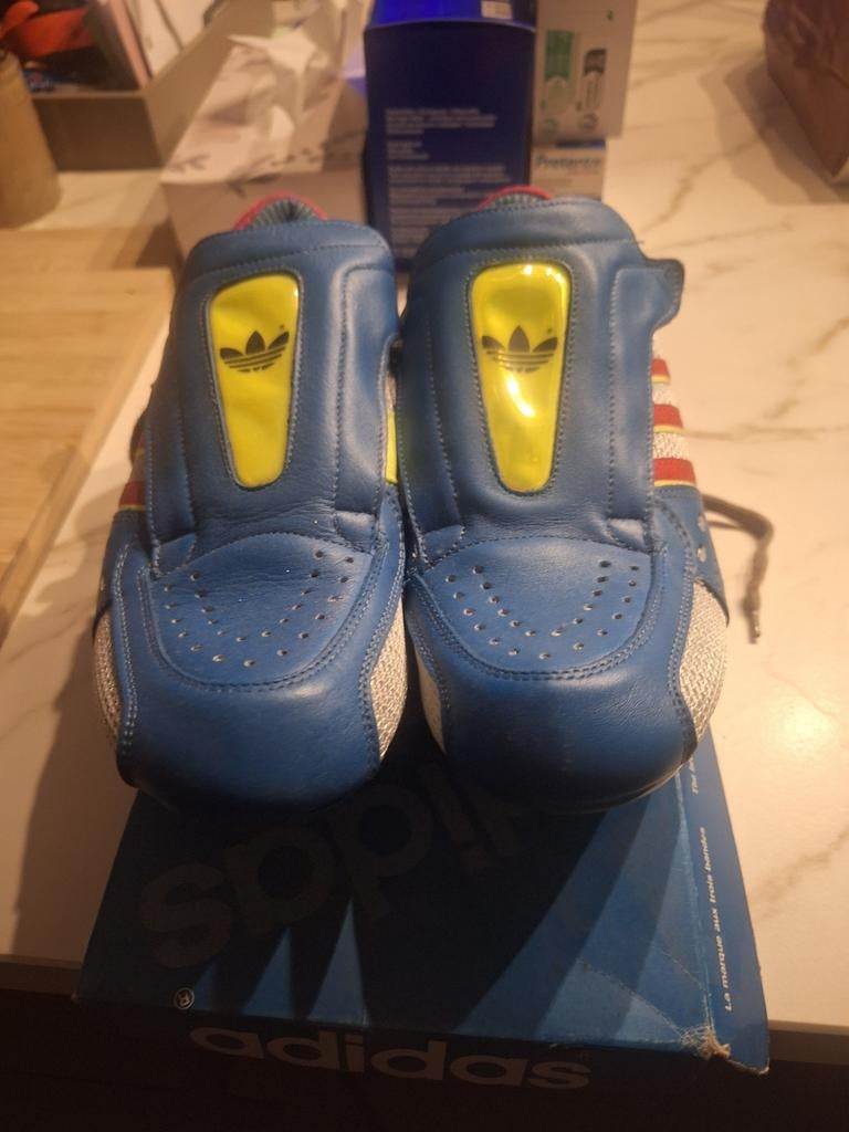 Chaussures velo shimano neuve 39 et demi a lacet, Enlèvement ou Envoi, Vêtements