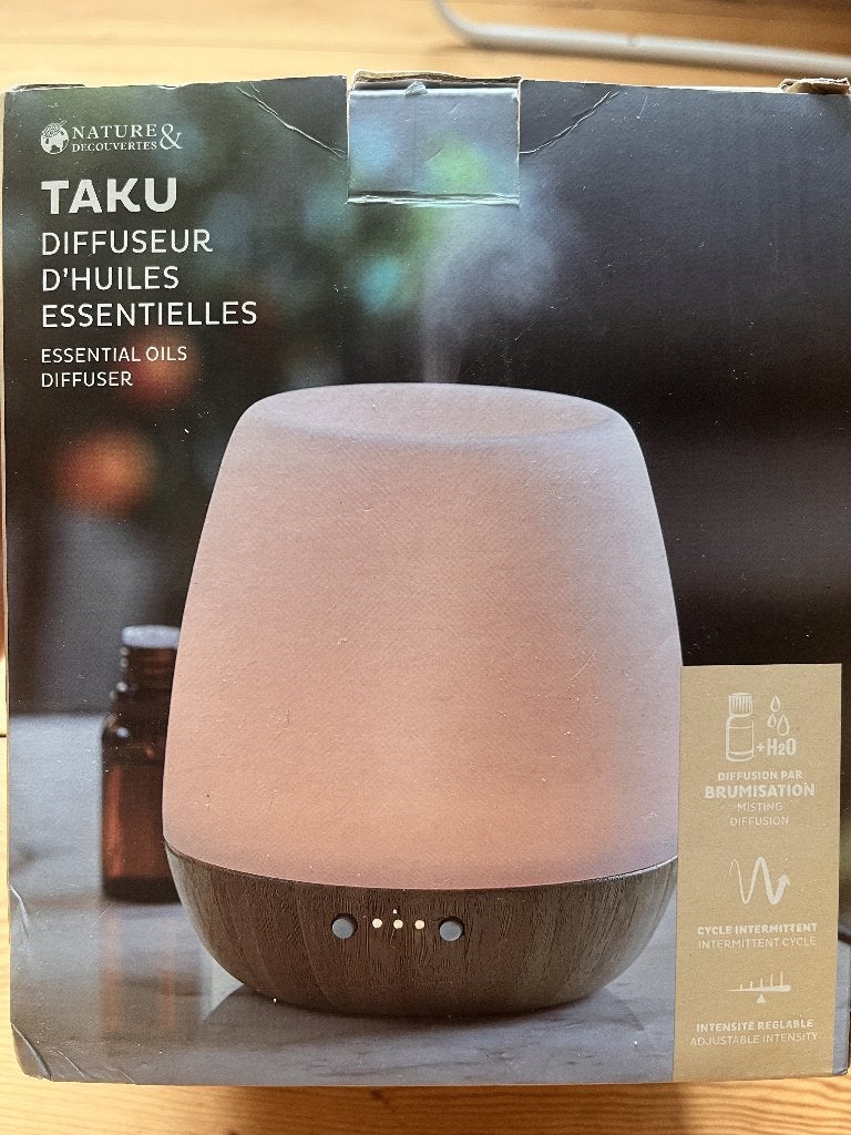 Diffuseur huiles essentielles TAKU _nature et découvertes, Enlèvement, Utilisé