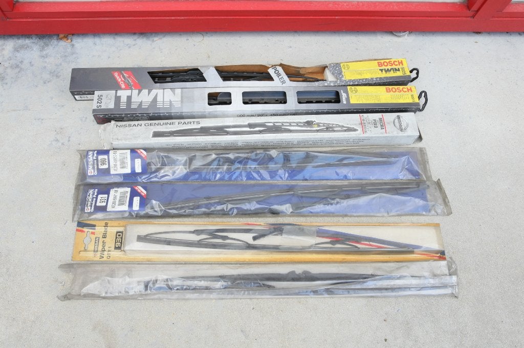 Essuie-glaces, neufs et anciens articles ! ! !, Enlèvement, Neuf