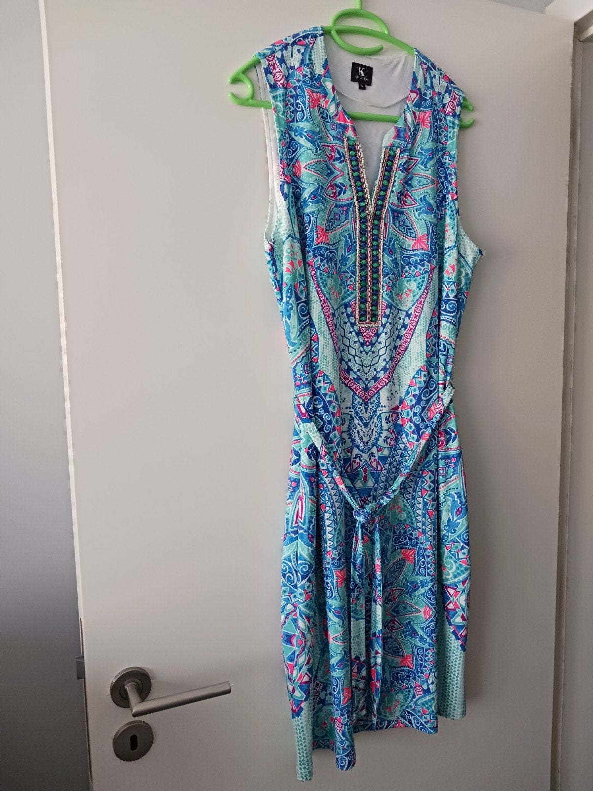 Blauw kleed merk K Design te koop. Maat L, Kleding | Dames, Jurken, Ophalen, K Design, Blauw, Maat 42/44 (L)