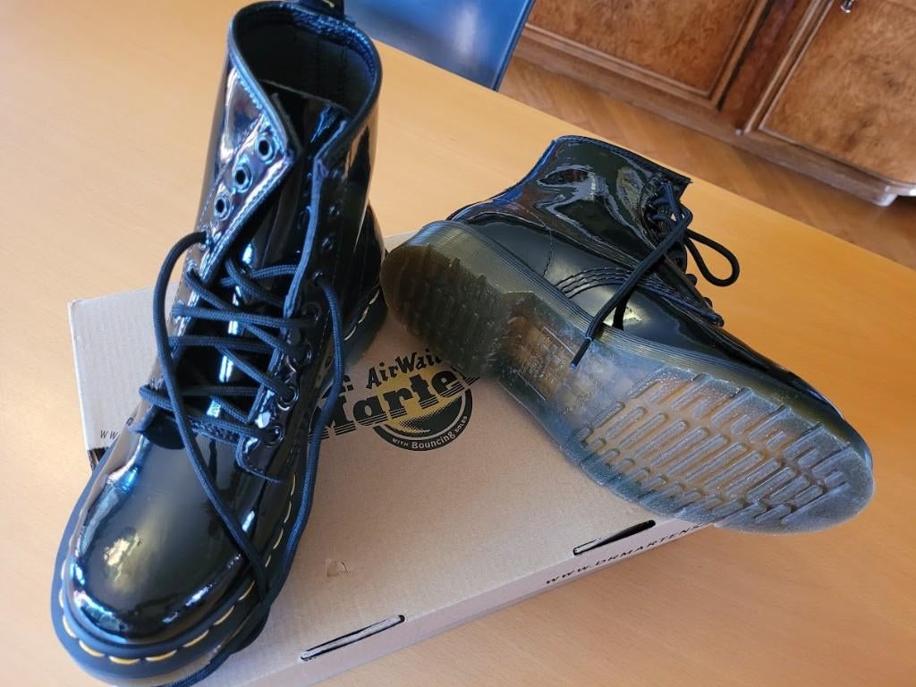 Bottes Dr Martens 37 neuves, Neuf, Enlèvement ou Envoi, Boots et Botinnes, Dr Martens