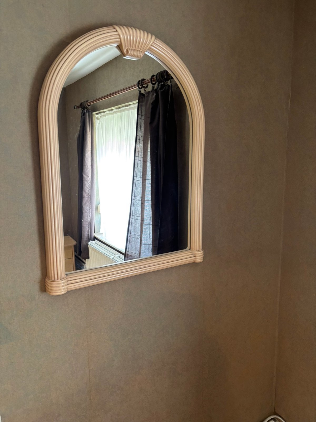 Moderne slaapkamer, Huis en Inrichting, Woonaccessoires | Spiegels, Ophalen, Zo goed als nieuw