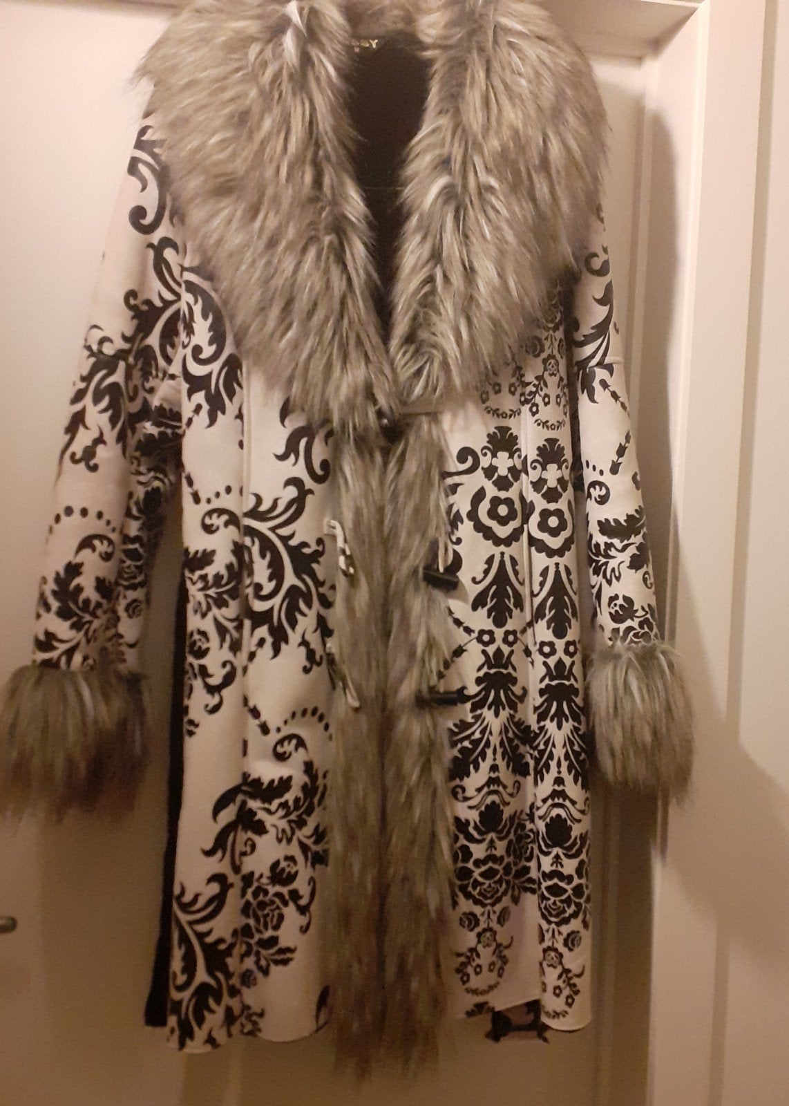 Wintermantel faux fur met ceintuur, Kleding | Dames, Ophalen of Verzenden