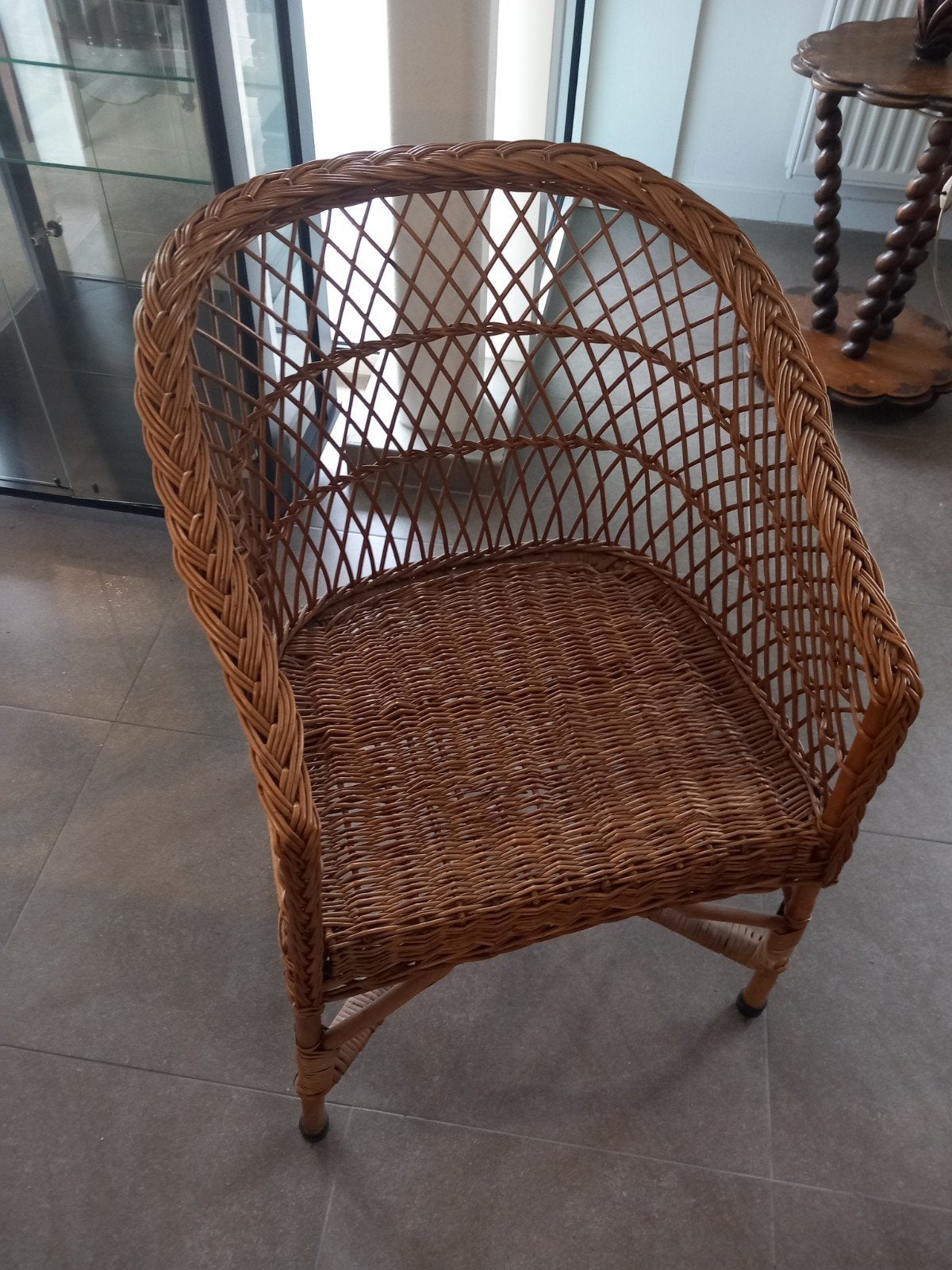 belle chaise en osier, Maison & Meubles, Enlèvement