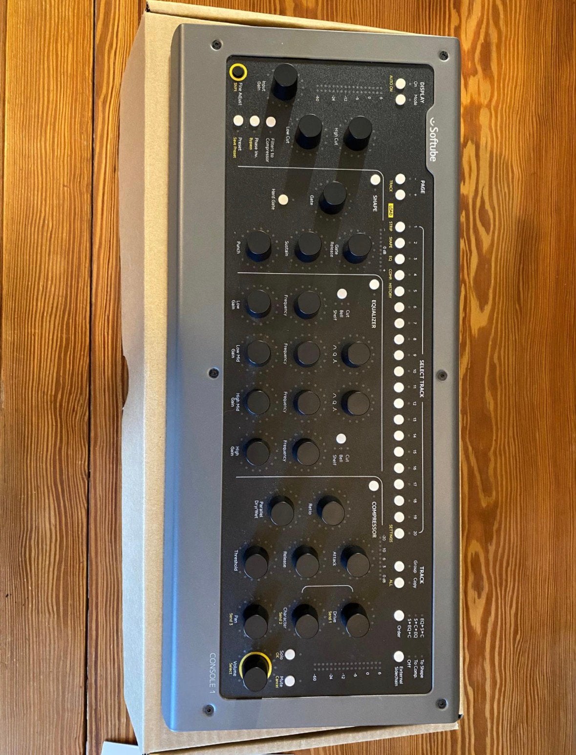 Softube Console 1, Musique & Instruments, Tables de mixage, Enlèvement, Neuf, 20 canaux ou plus