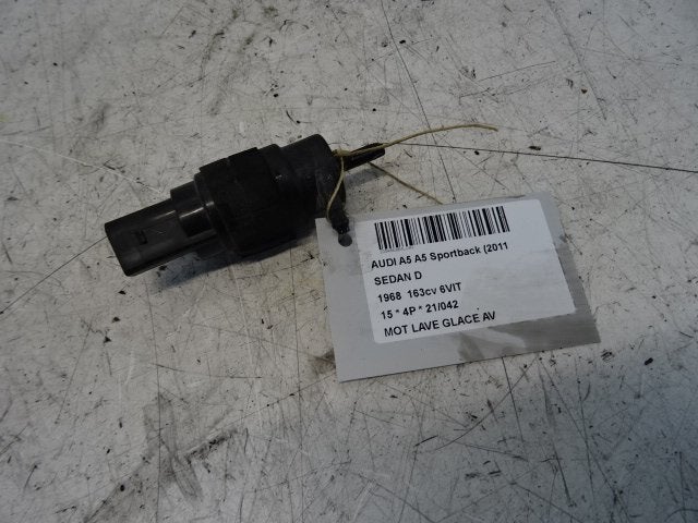 RUITENSPROEIERPOMP VOOR Audi A5 Sportback (8TA) (8K5955647), Info@audi.de, Audi, Audi AG, Gebruikt