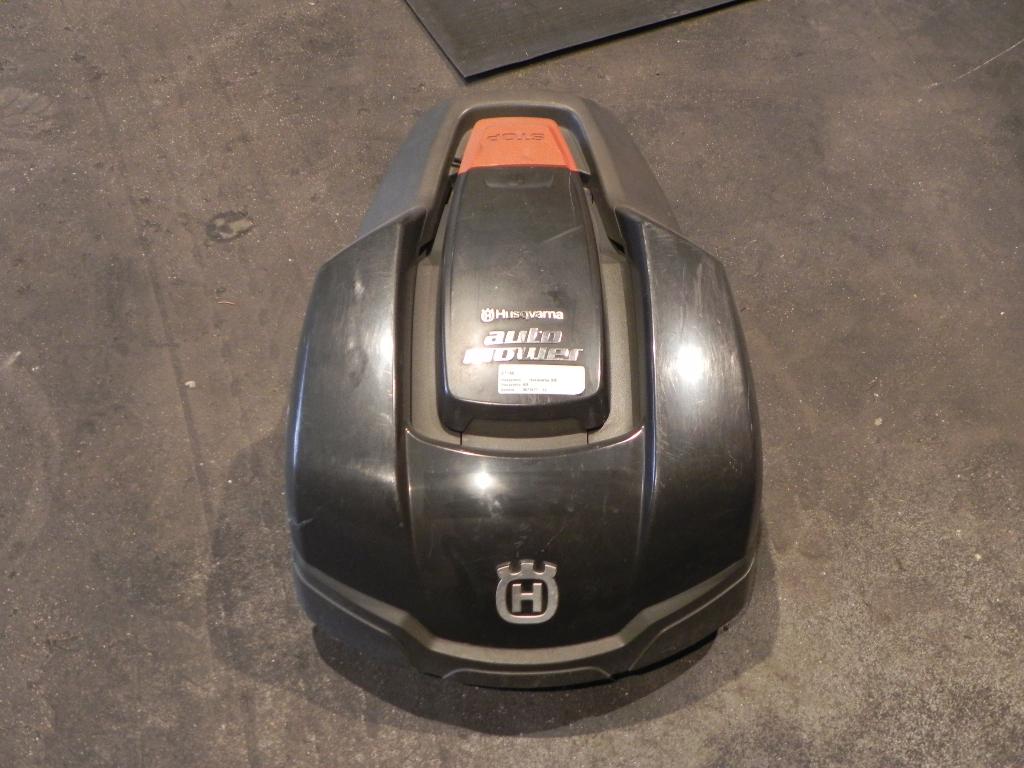 Robot maaier Husqvarna, Tuin en Terras, Ophalen, Gebruikt, Meer dan 25 cm, Husqvarna