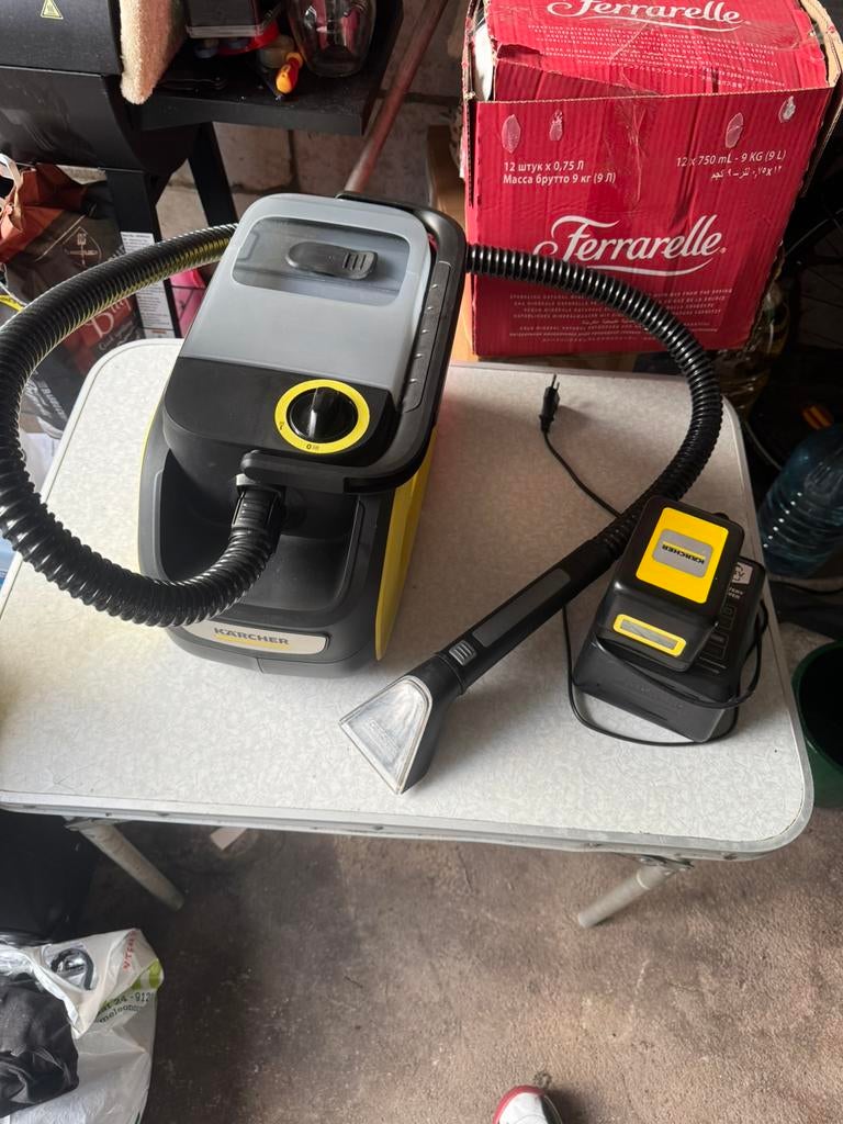 Karcher Injector/Extractor SE-18 Compact met baterie, Ophalen, Schoonmaakmiddel