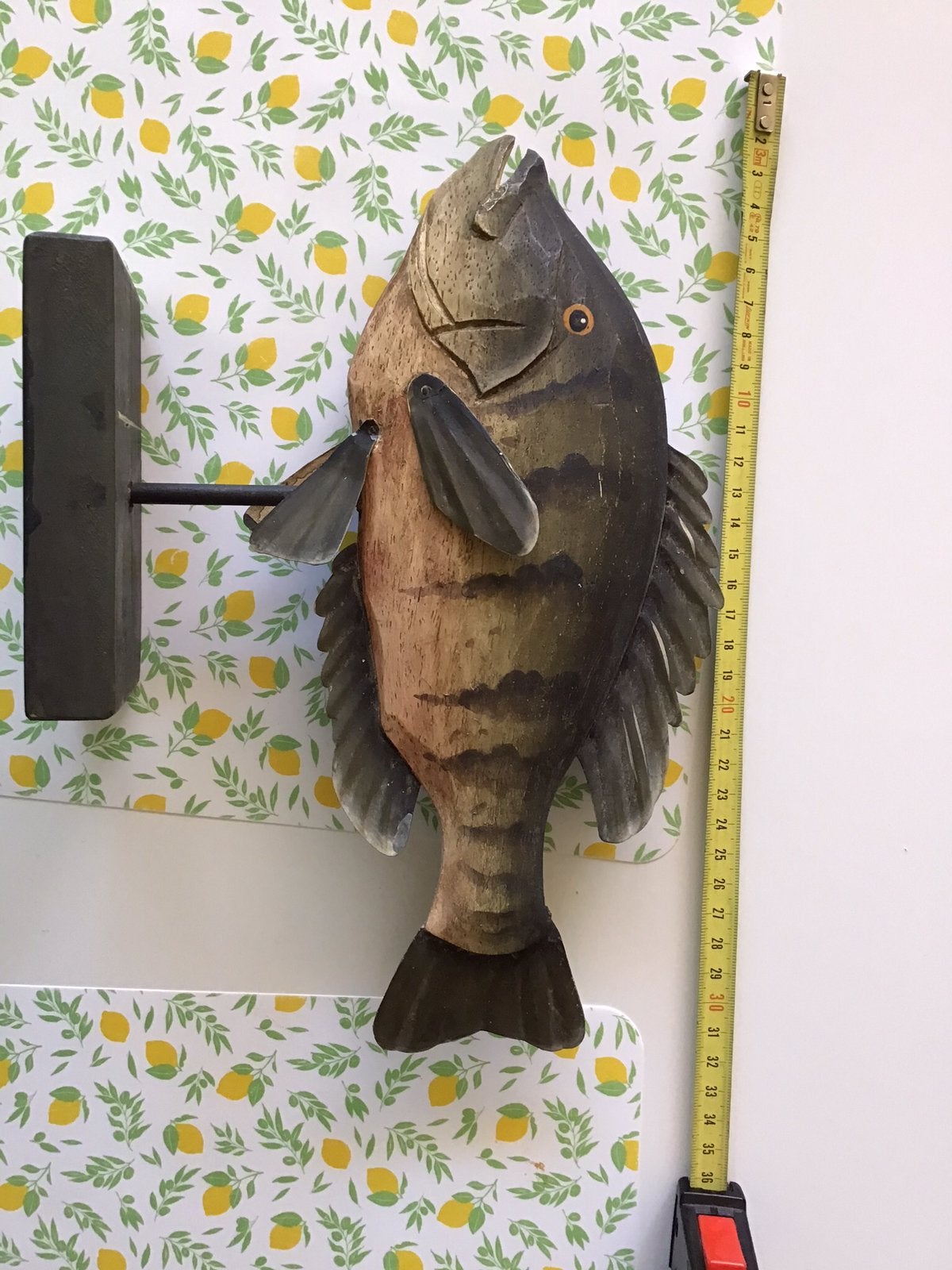 Poisson décoratif en bois sur socle, Enlèvement ou Envoi