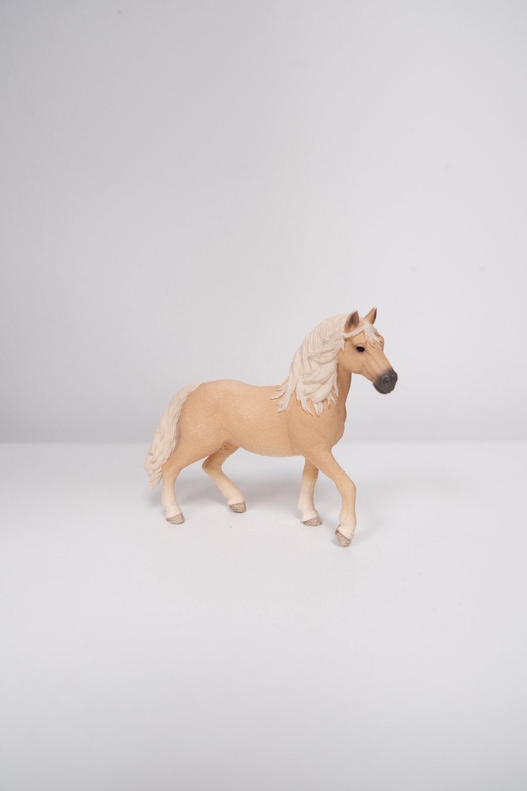 Cheval Schleich - en bon état, Enlèvement ou Envoi, Comme neuf, Cheval, Statue ou Figurine