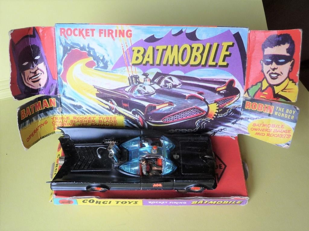 Corgi Batmobile Nr.267 - 1966  "  RED BAT HUBS ", Enlèvement ou Envoi, Utilisé, Voiture, Corgi