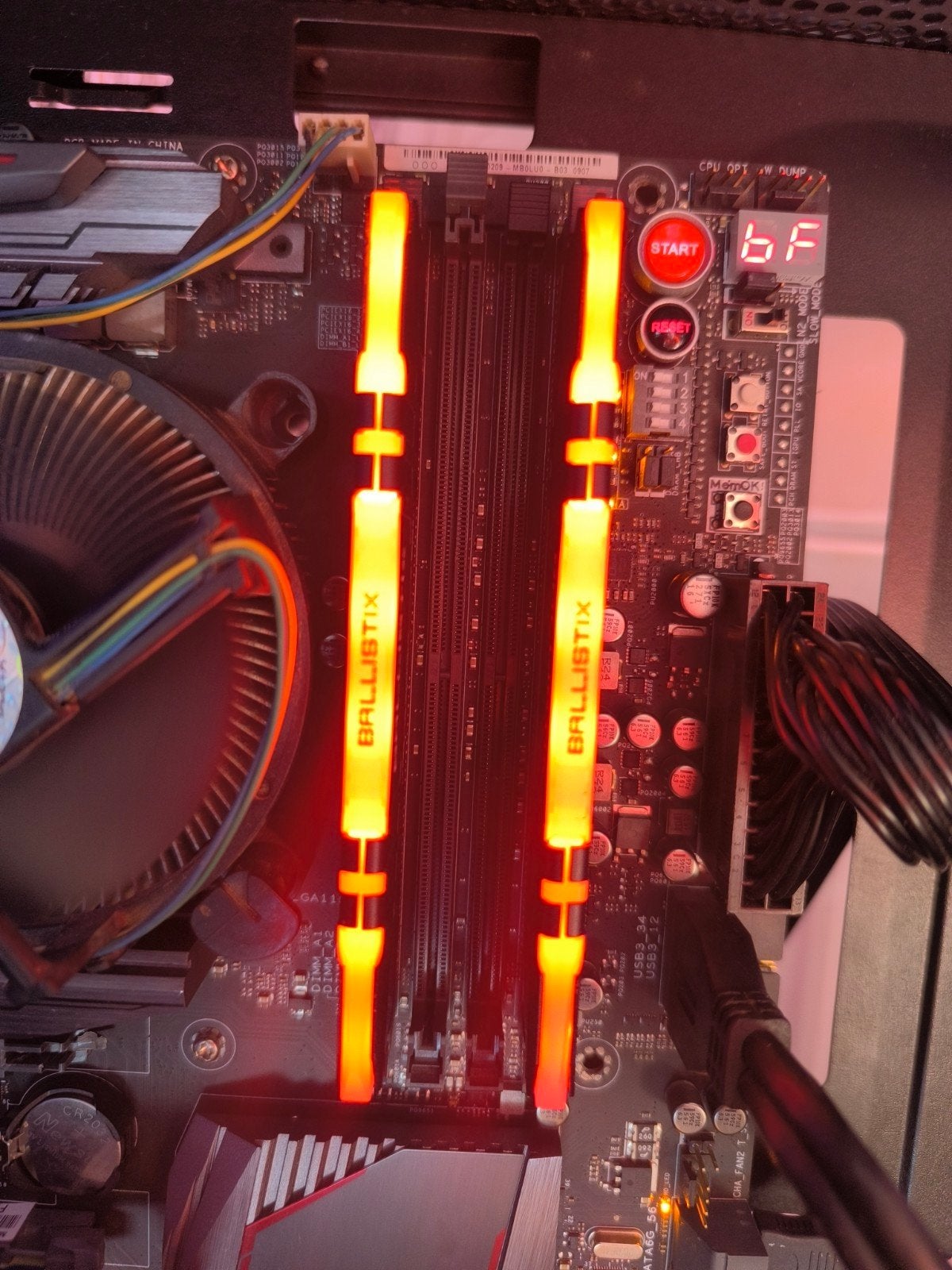 kit ram ddr4 crucial ballistix RGB 3200Mhz 2x8go, Computers en Software, Ophalen, DDR4