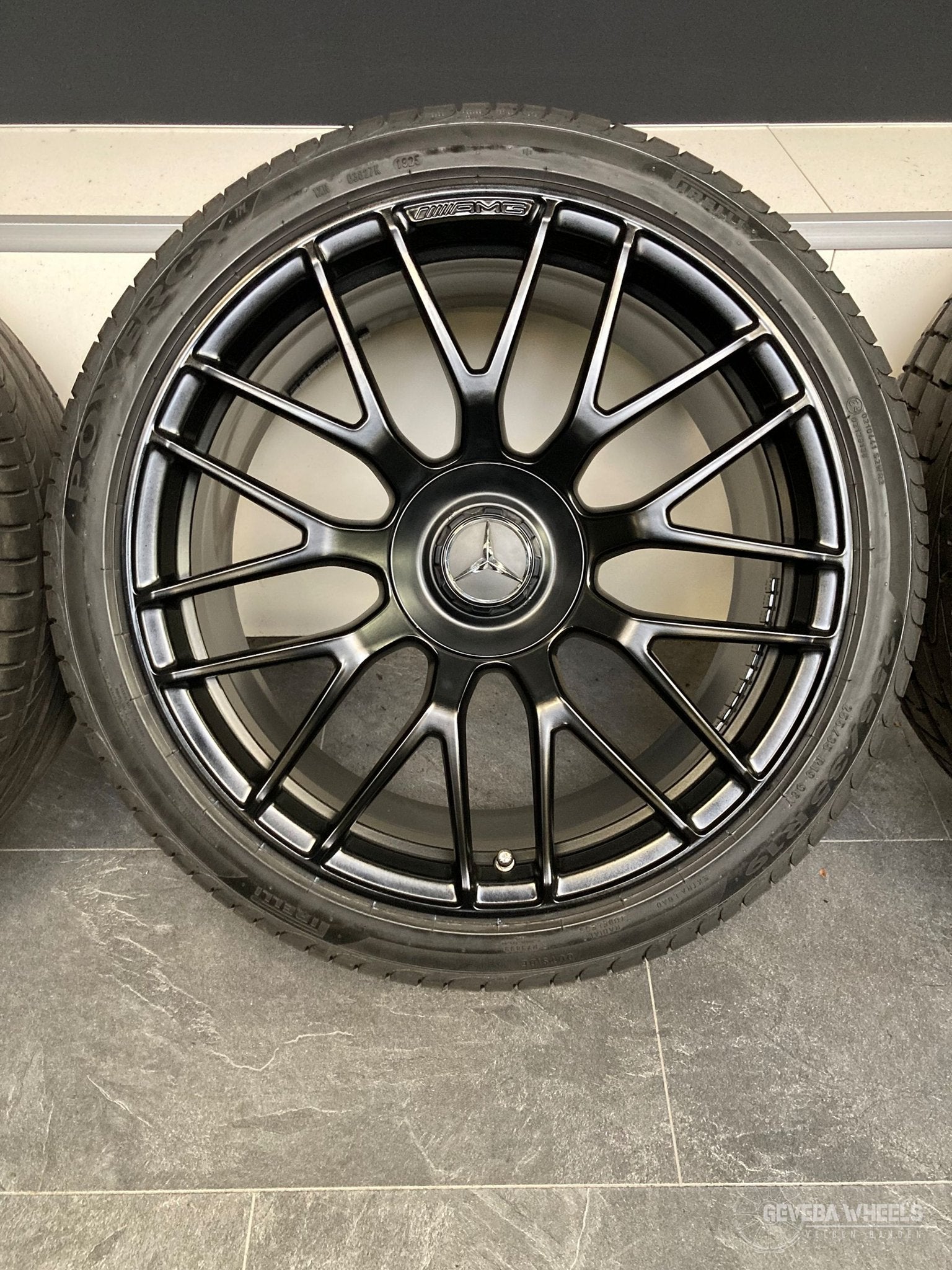 19/20” originele Mercedes W205 C63 / C63s velgen + banden, Pneus et Jantes, 255 mm, Véhicule de tourisme, Pneus été