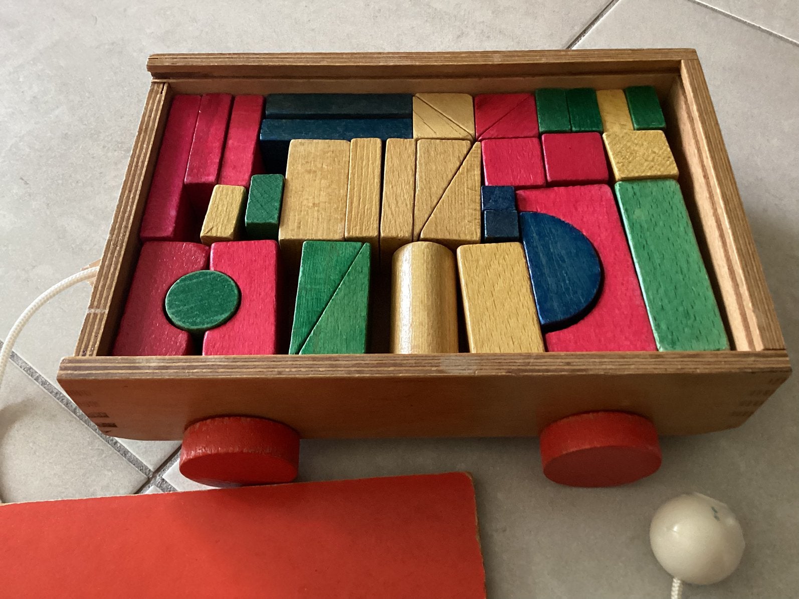 Houten blokkenkar, Kinderen en Baby's, Speelgoed | Houten speelgoed, Ophalen of Verzenden, Zo goed als nieuw