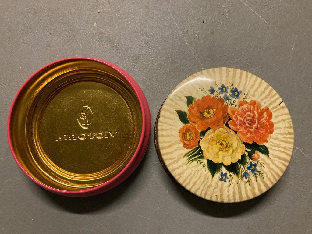 Ronde blikken doos van Victoria, Verzamelen, Ophalen of Verzenden, Zo goed als nieuw
