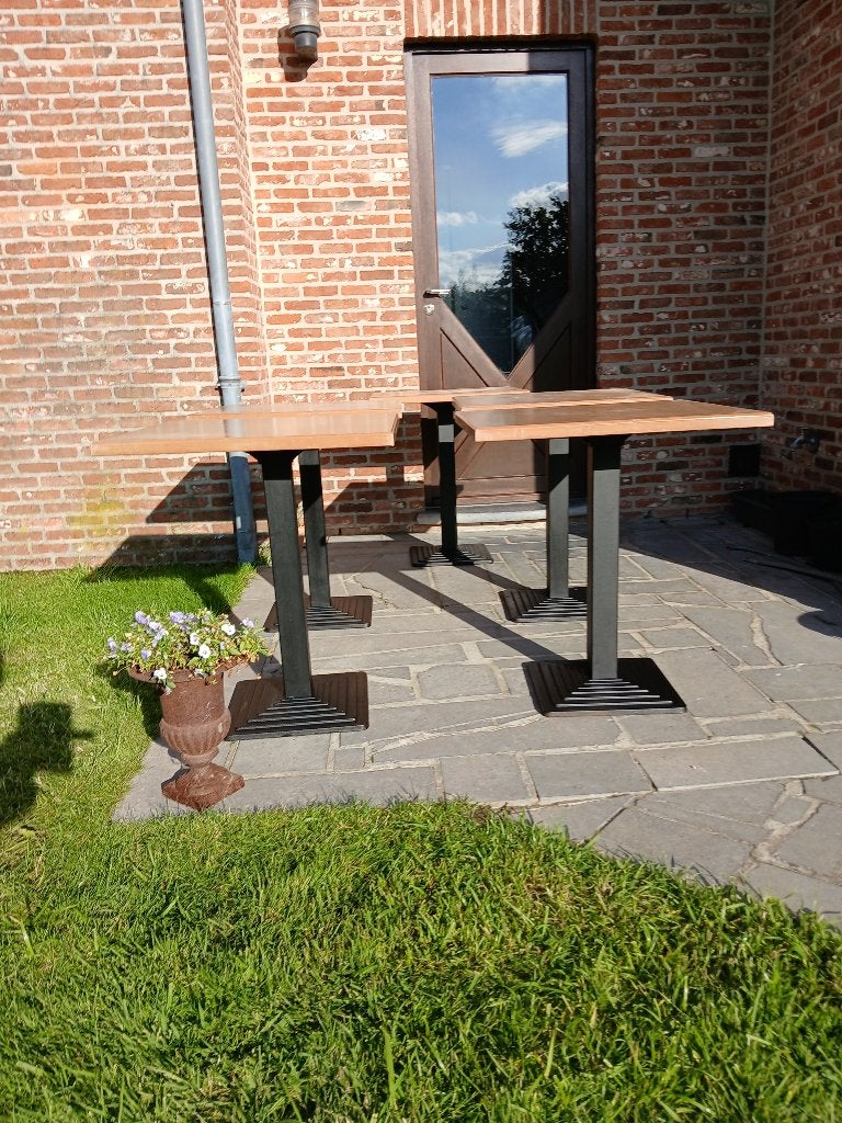 Bistro tafel terrastafel tuintafel met ijzeren voet, Ophalen, Zo goed als nieuw, Vierkant, Metaal
