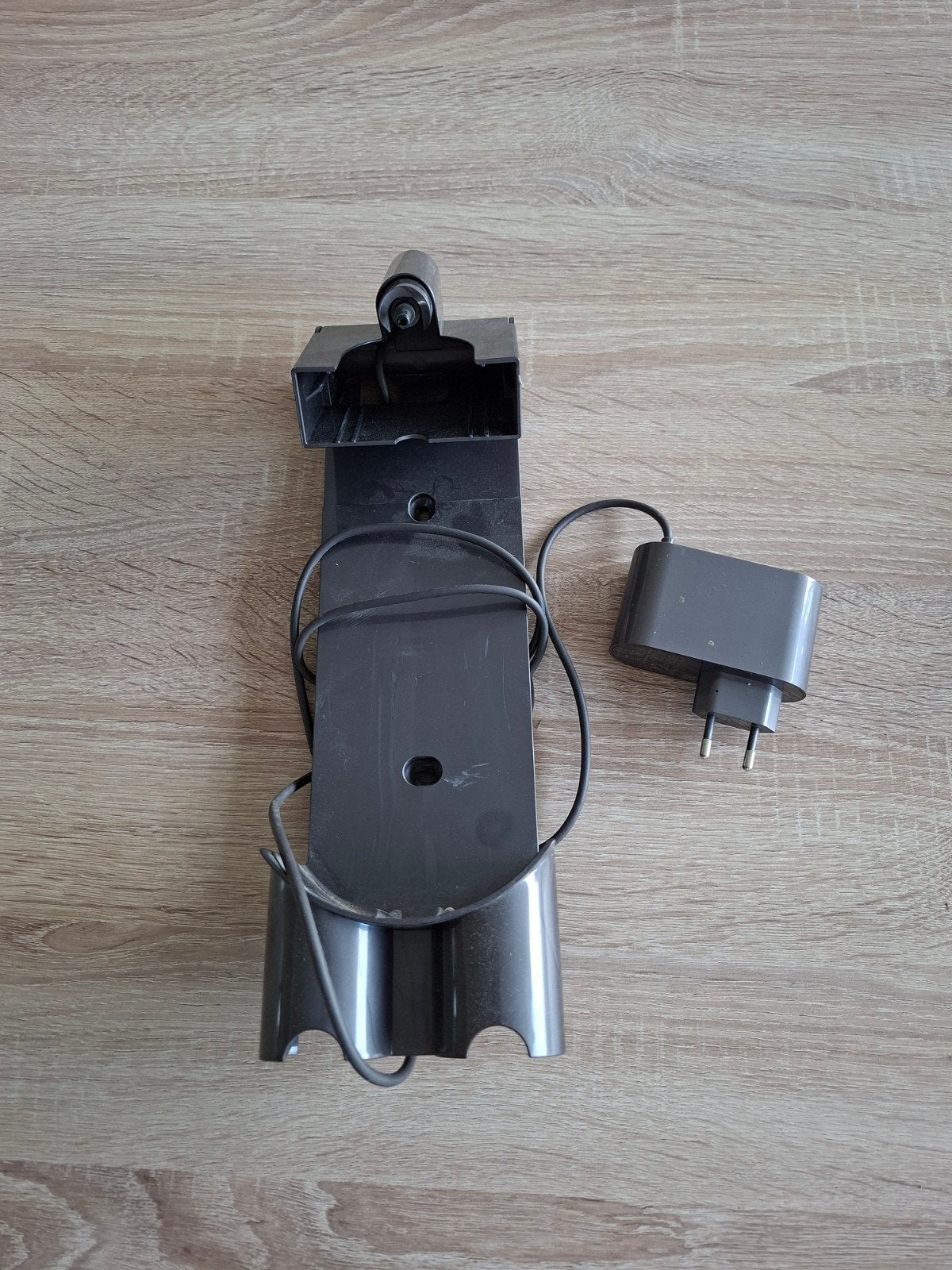 Oplaadstation Dyson V8, Elektronische apparatuur, Ophalen of Verzenden, Oplaadstation, Dyson