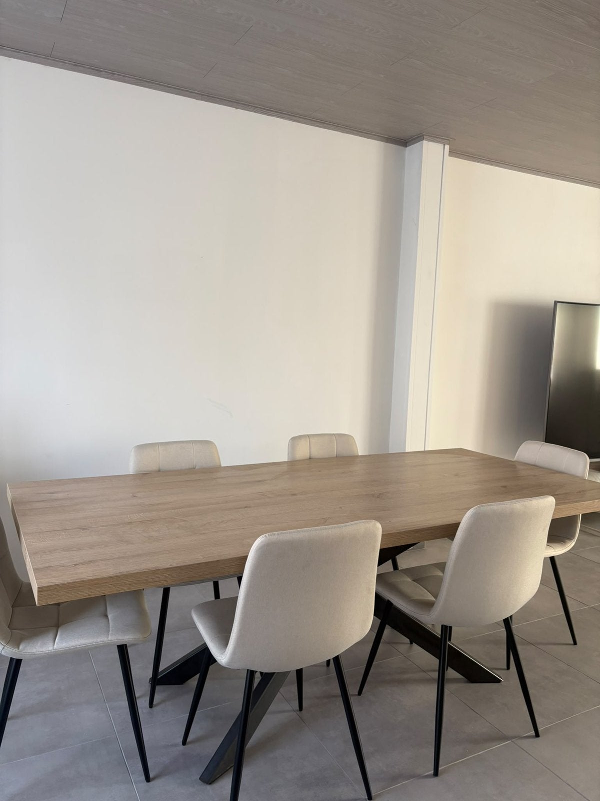 Houten eettafel (eiken), Huis en Inrichting, Ophalen, Zo goed als nieuw