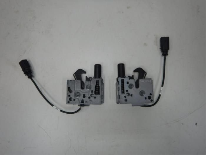Audi A3/ RS3 8Y Motorkapsloten Set L / R, Enlèvement ou Envoi, Utilisé