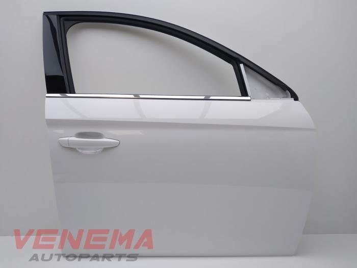 Portière 4portes avant droite d'un Opel Corsa (KVC), Opel, Utilisé, Porte, -