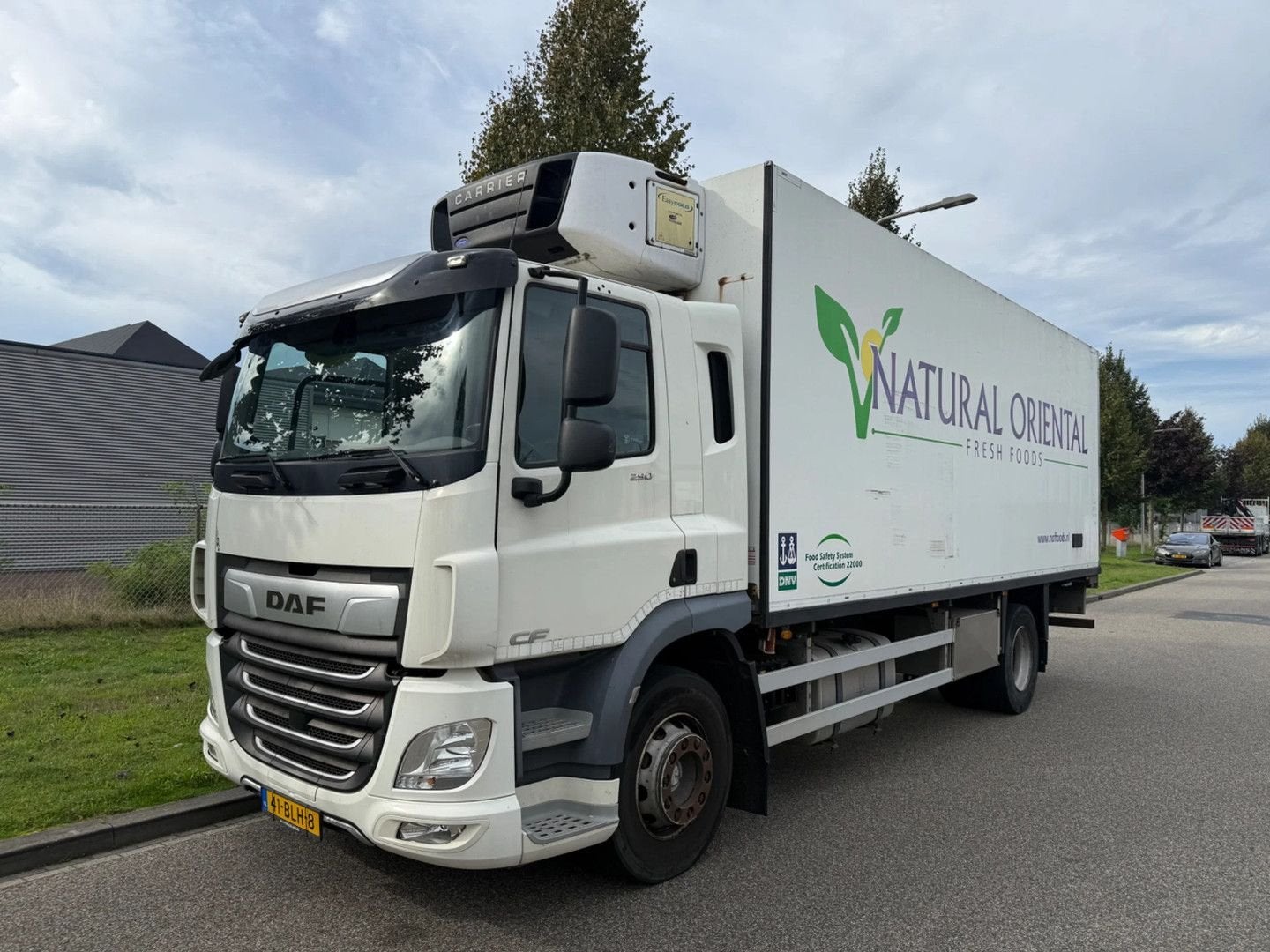 DAF  CF 290 cf 9-2018 only 282.000 km, Auto's, Automaat, Wit, Diesel, DAF