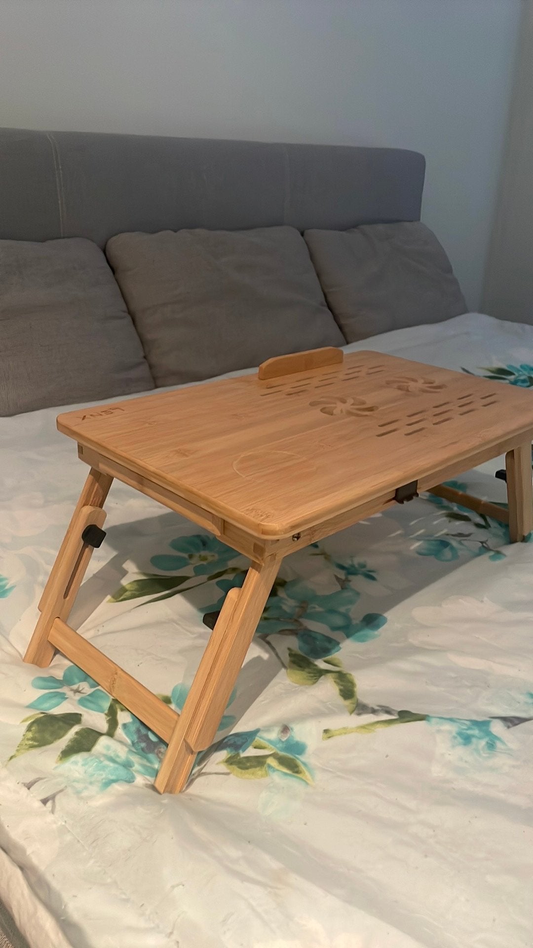 Werktafeltje voor op bed of in de zetel, Ophalen, Zo goed als nieuw