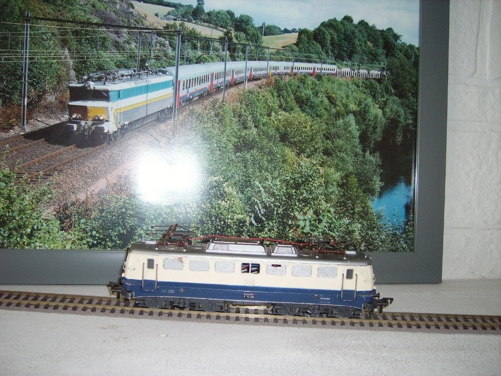 LOCOMOTIVE ÉLECTRIQUE FLEISCHMANN « RHEINGOLD » DB, Hobby & Loisirs créatifs, Analogique, Enlèvement ou Envoi, Fleischmann, Locomotive